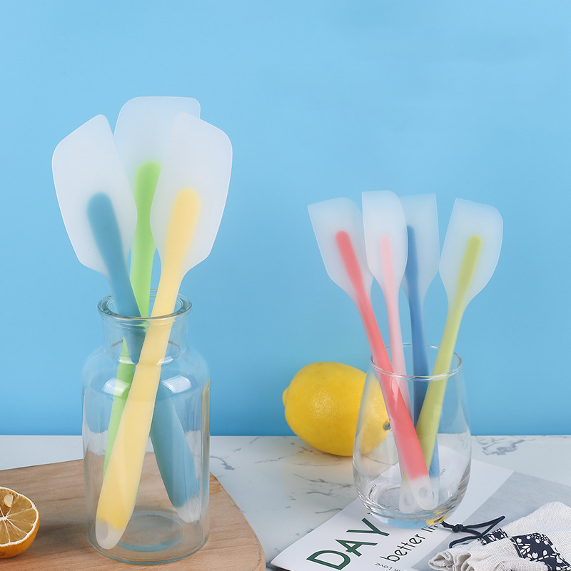 Espátula de silicone flexível  - Kitchen Gadgets To Have avaliação e preço